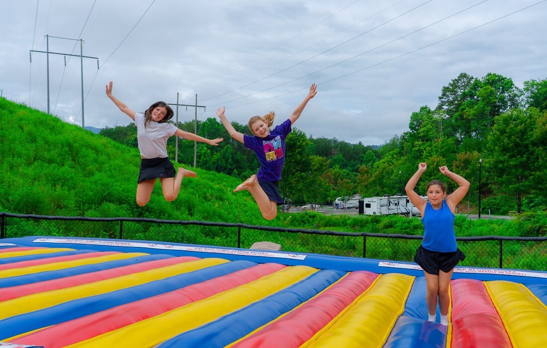 Bounce into Nonstop Smiles at Jellystone Park™ Pigeon Forge