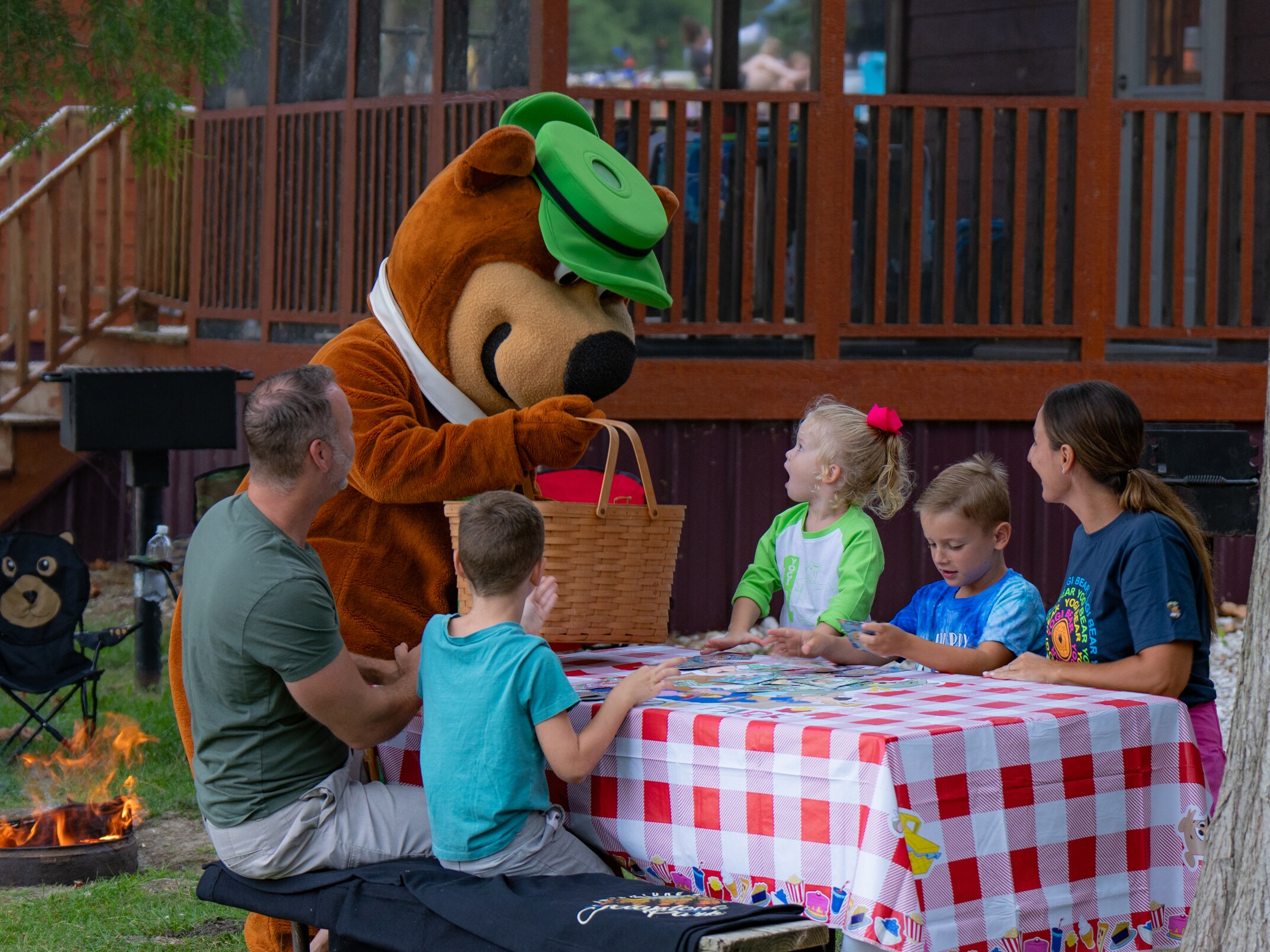 Activities and Characters at Jellystone Park™ Mammoth