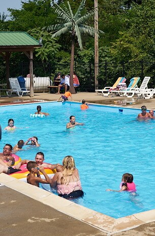 2 Swimming Pools at Jellystone Park™ Mammoth Cave 