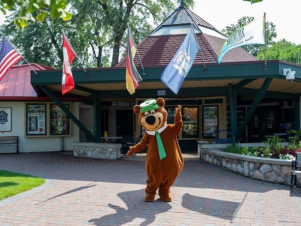 Quick Stops, Downtown Frankenmuth nearby Jellystone Park™ Frankenmuth