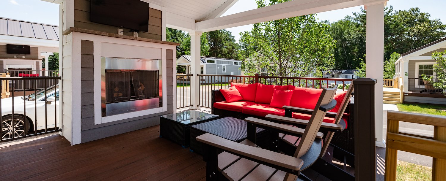 Jellystone Park™ Petoskey Front Porch