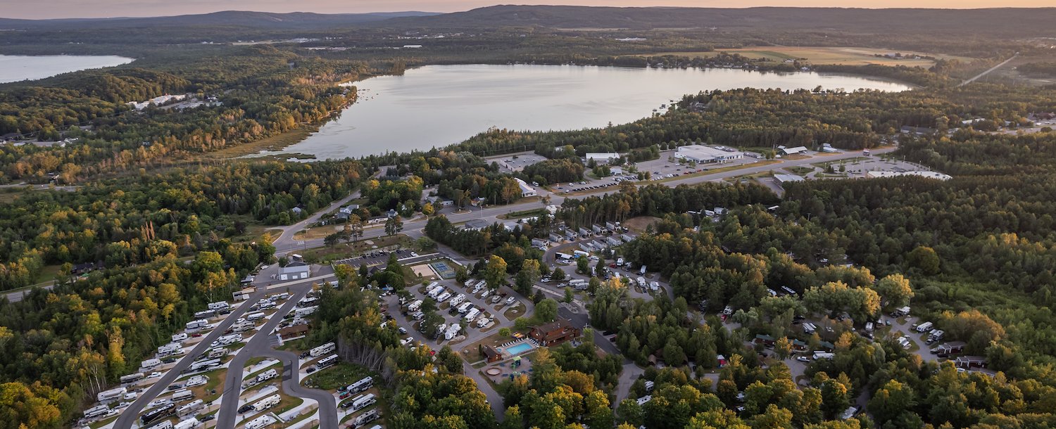 Jellystone Park™ Petoskey Hero banner