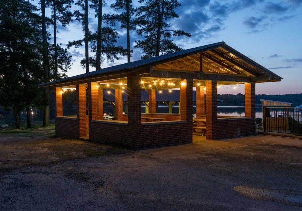 Cindy Bear Pavilion at Jellystone Park Pelahatchie