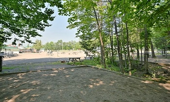 Tent Sites at Jellystone Park™ Woodstock