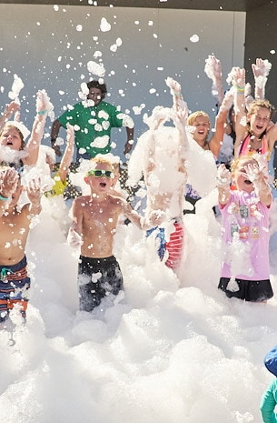 Foam Parties at Jellystone Park™ Warrens