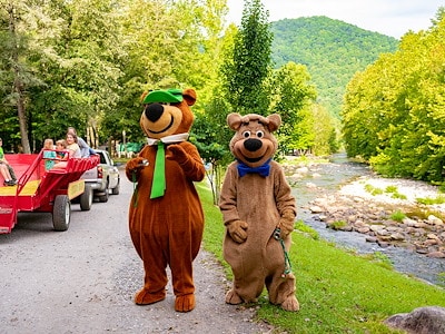 Hang Out With Characters at Jellystone Park™ Smoky Mountains