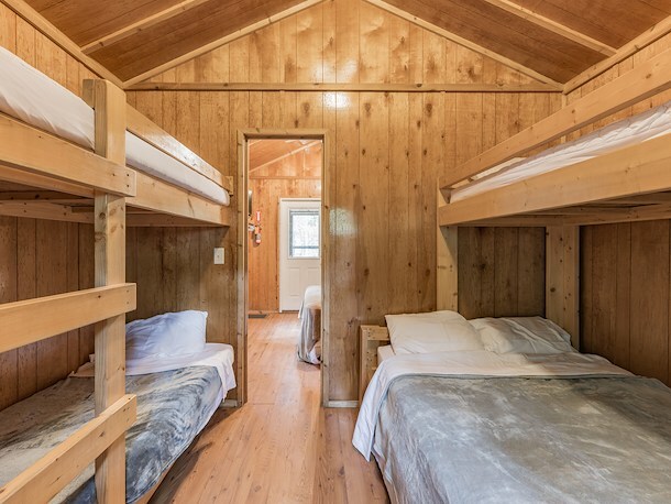  Sleeper Deluxe Cabin - 3