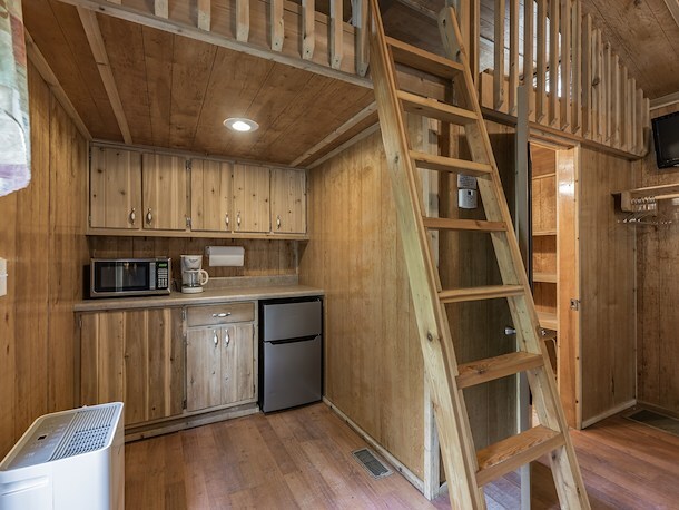Elk Cottage - 2