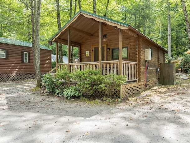 Boo Boo™ Cabin - 1