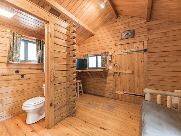 Boo Boo™ Cabin - 3