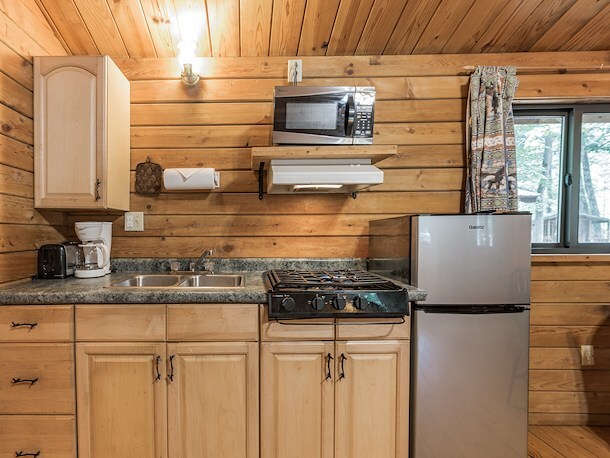 Jellystone Park™ Cottage - 2