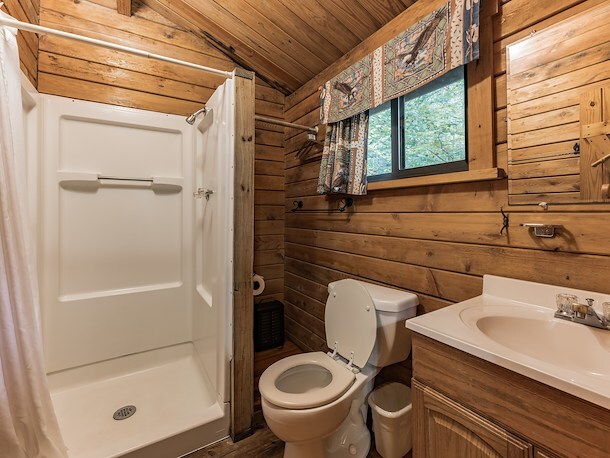 Jellystone Park™ Cottage - 5