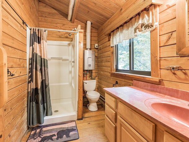 Yogi Bear™ Lodge - 5