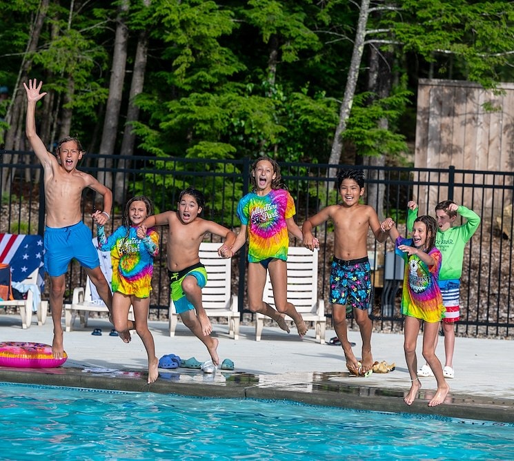 Exciting Deals and Offers of Jellystone Park™ Lakes Region