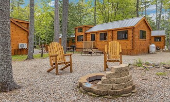 Lodging at Jellystone Park™ Lakes Region