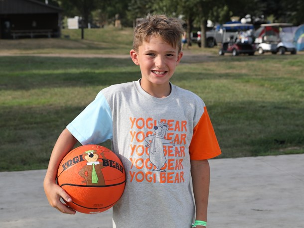 Basketball Courts at Jellystone Park™ Western Illinois