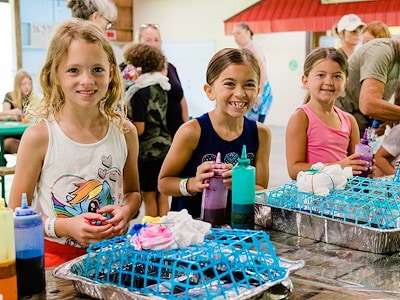 Tie-Dye at Jellystone Park™ Smoky Mountains