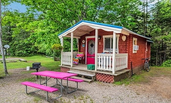 Lodging at Jellystone Park™ Nova Scotia