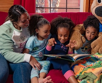 Bedtime Story with Yogi Bear at Jellystone Park™ Binghamton