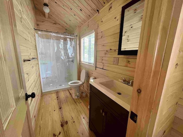Premium Park Model Rental-NO PETS (Allergy Friendly) - 2