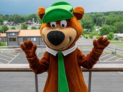 Stay Your Way at Jellystone Park™ Hudson Valley