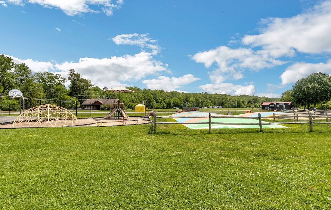 Bounce high on jumping pillows at Jellystone Park™ Gardiner