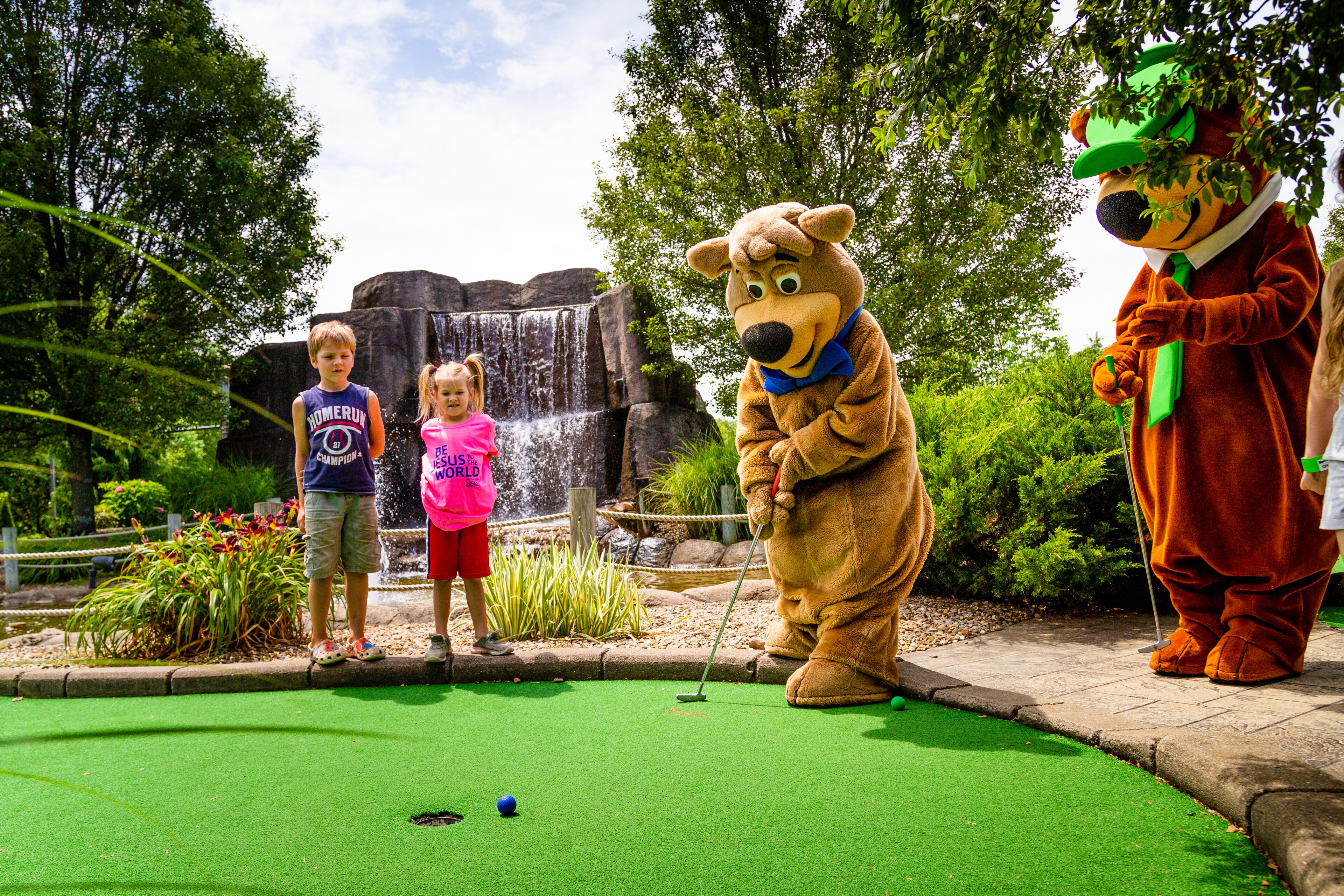 Test your skills on the challenging mini golf course at Jellystone Park™ Akron-Canton