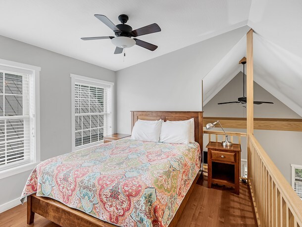 Hemlock Gorge Luxury Manors - 5