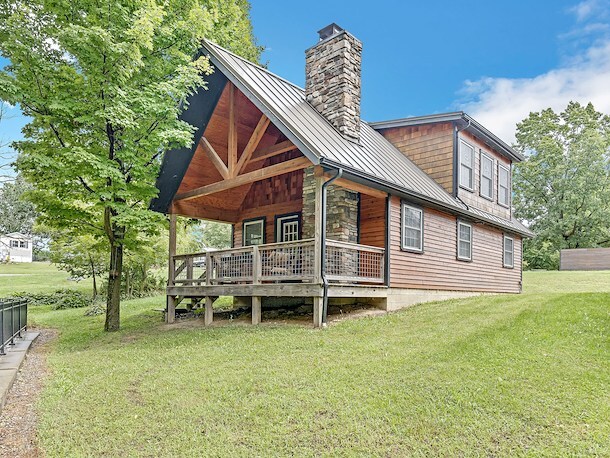Hemlock Gorge Luxury Manors - 1