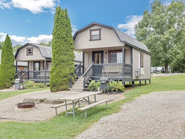 Rustic Deluxe Cabins - 1