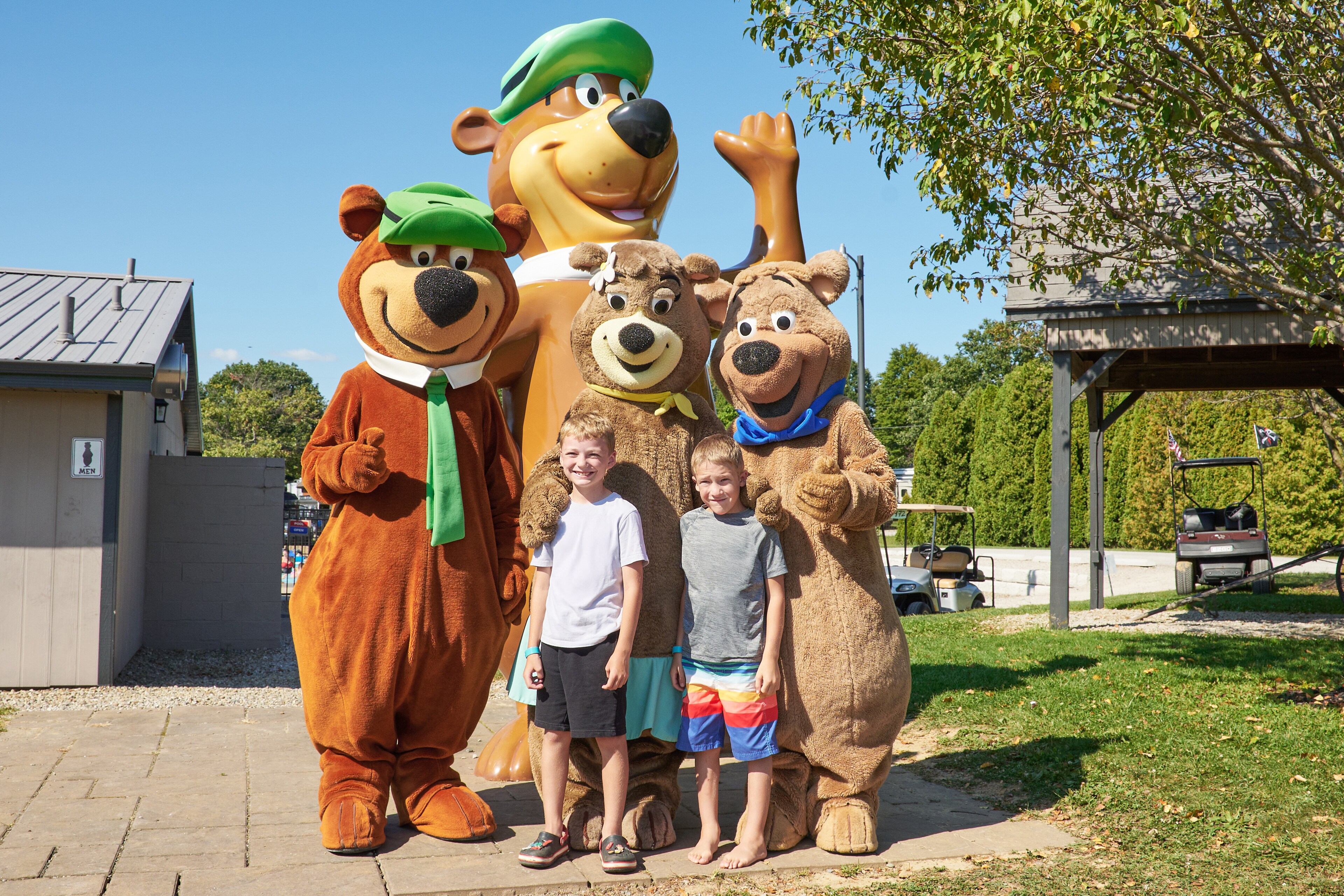 Become BFFs (Bear Friends Forever)! 