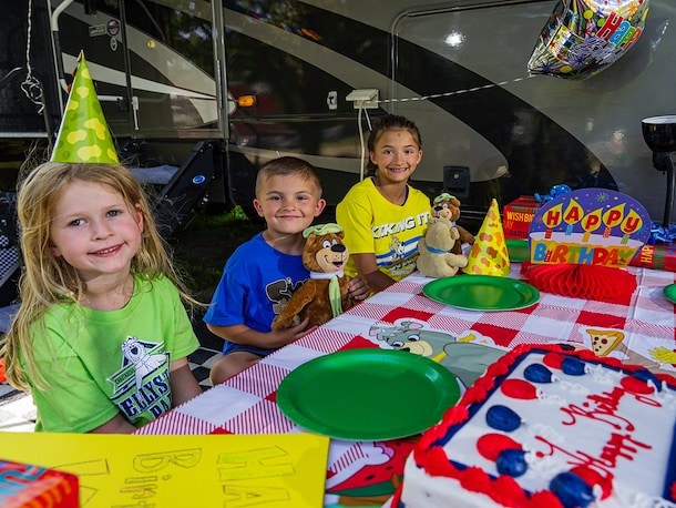 Deluxe Birthday Package at Jellystone Park™ Holmes County