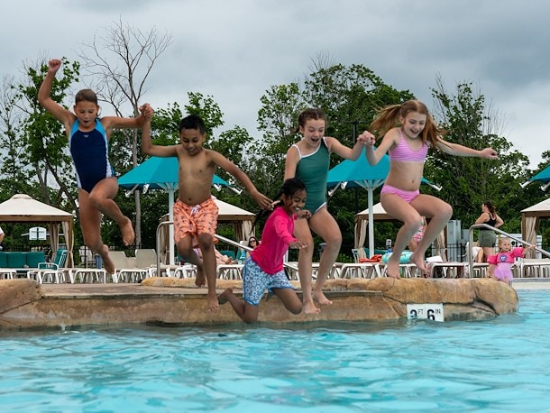 Swimming Pool of Jellystone Park™ Cincinnati