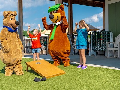 Hangout with Characters of Jellystone Park™ Cincinnati