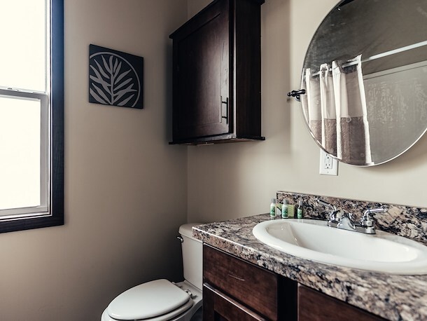 Ranger Smith Cottage at Jellystone Park™ Cincinnati - 4