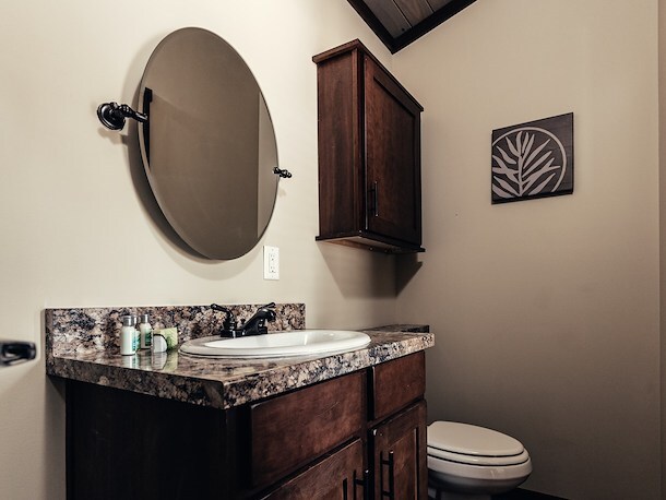 Yakky Doodle Cottage at Jellystone Park™ Cincinnati - 3