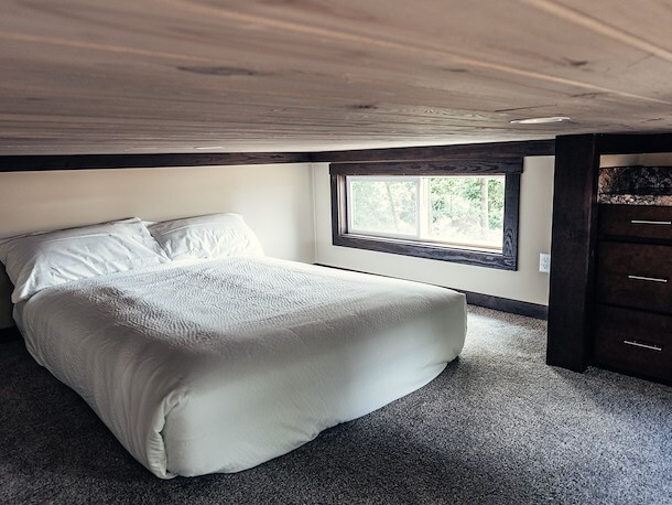 Cindy Bear Cottage at Jellystone Park™ Cincinnati - 6