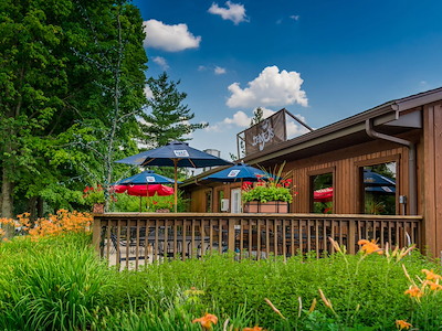 John O’s at Jellystone Park™ Clay's Resort