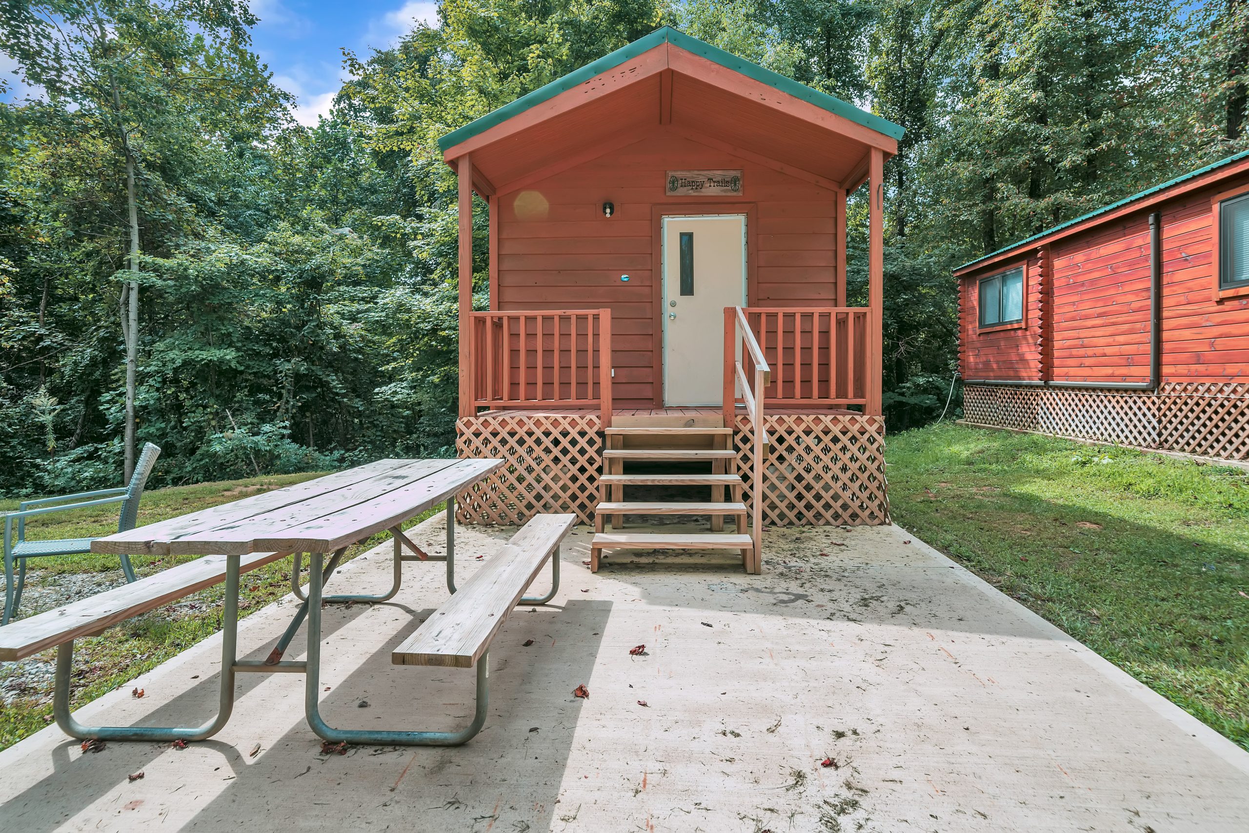 Ways to Stay at Jellystone Park™ Hocking Hills