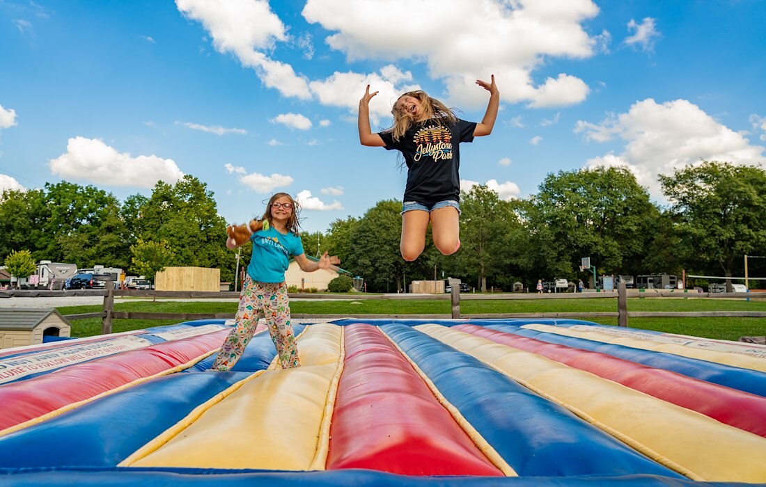 Bounce on the jumping pad!