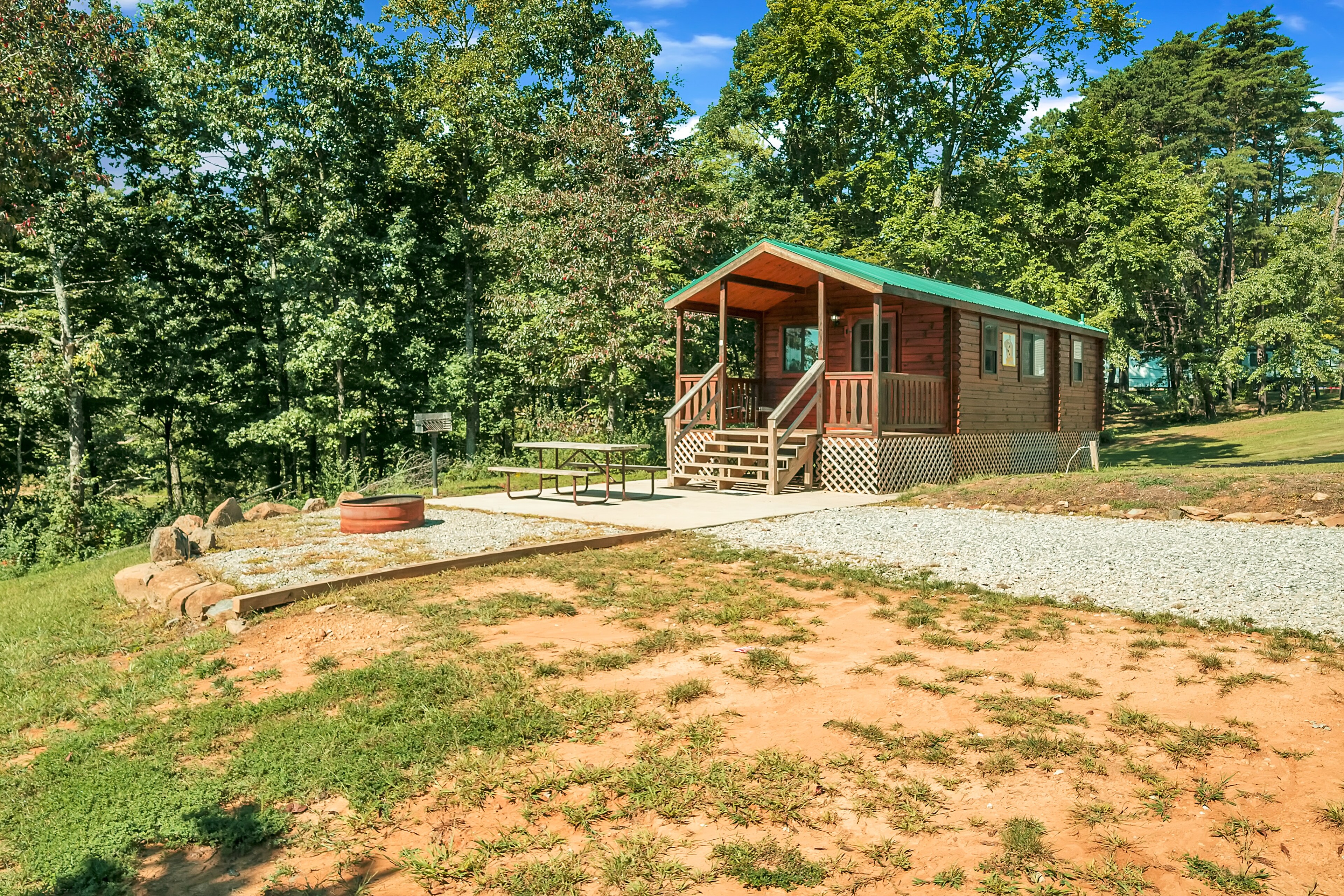 Stay Your Way at Jellystone Park™ Hocking Hills