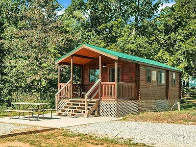 Stay Your Way at Jellystone Park™ Hocking Hills