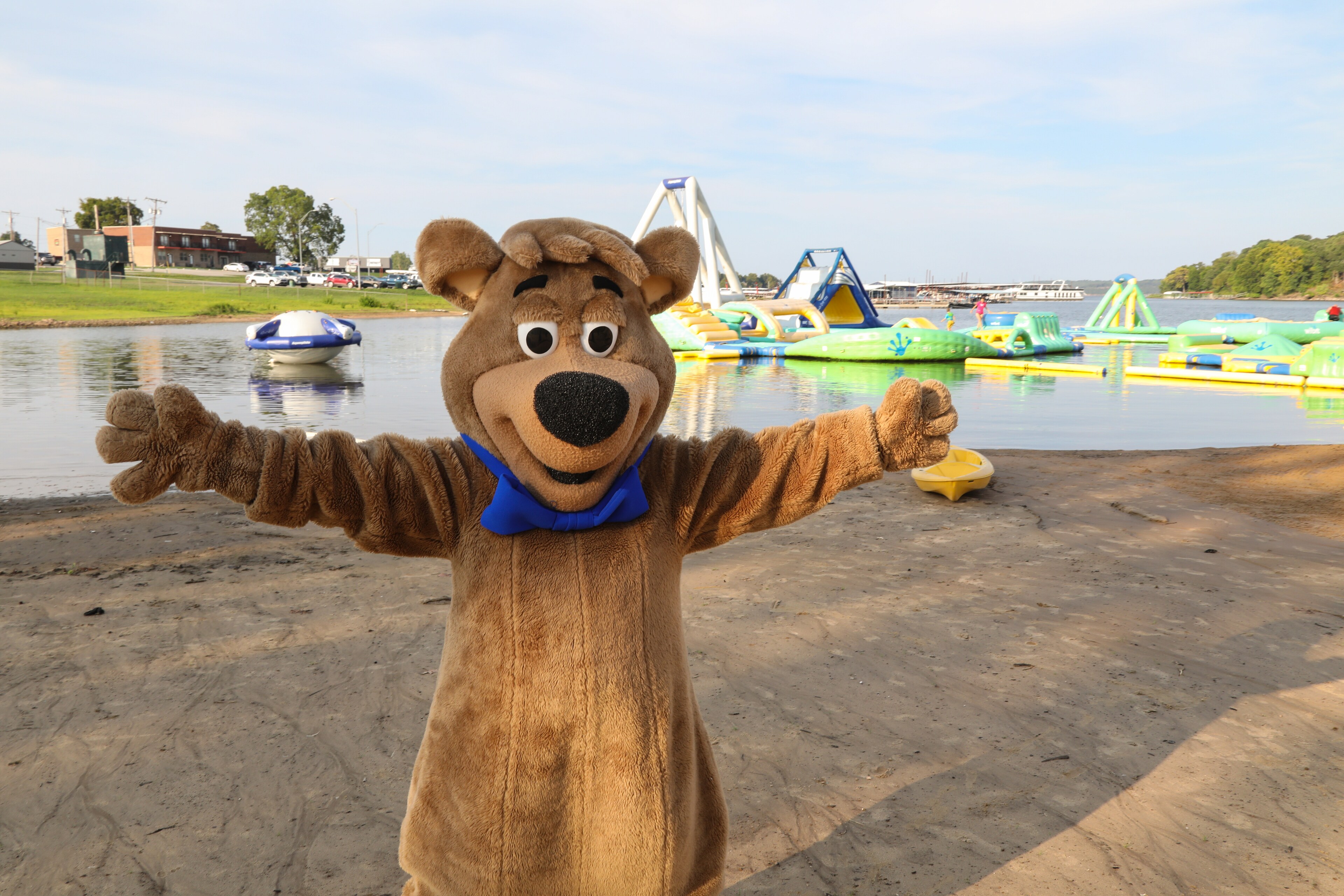 Breakfast with Boo Boo™ at Jellystone Park™ Lake Eufaula