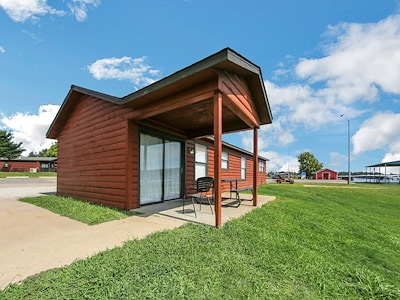 Stay Your Way at Jellystone Park™ Lake Eufaula