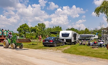 RV Sites at Jellystone Park™ Niagara Falls