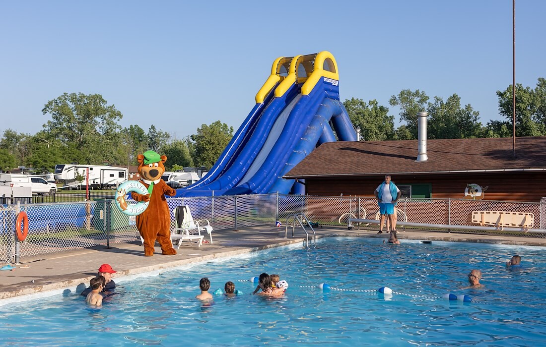 Zoom Down a Record-Setting Attraction of Jellystone Park™ Niagara Falls