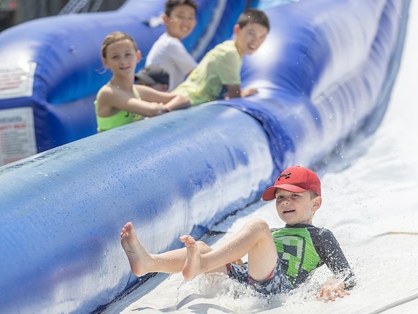 Exciting Water Slides in Jellystone Park™ Niagara Falls