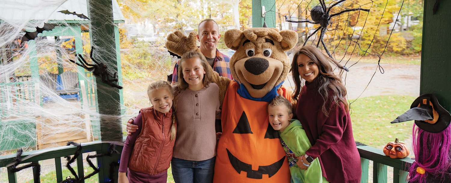Halloween Haunt of Jellystone Park™ Niagara Falls