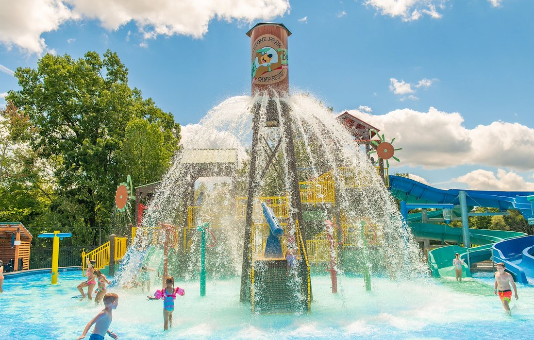 Splashground of Jellystone Park™ Kozy Rest