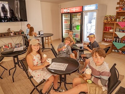 Café Snack Bar at Jellystone Park™ Pennsylvania Wilds